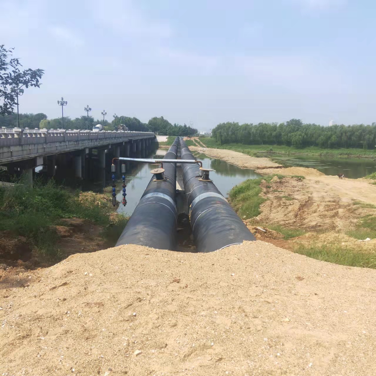 河西西气东输顶管施工输油管道清洗